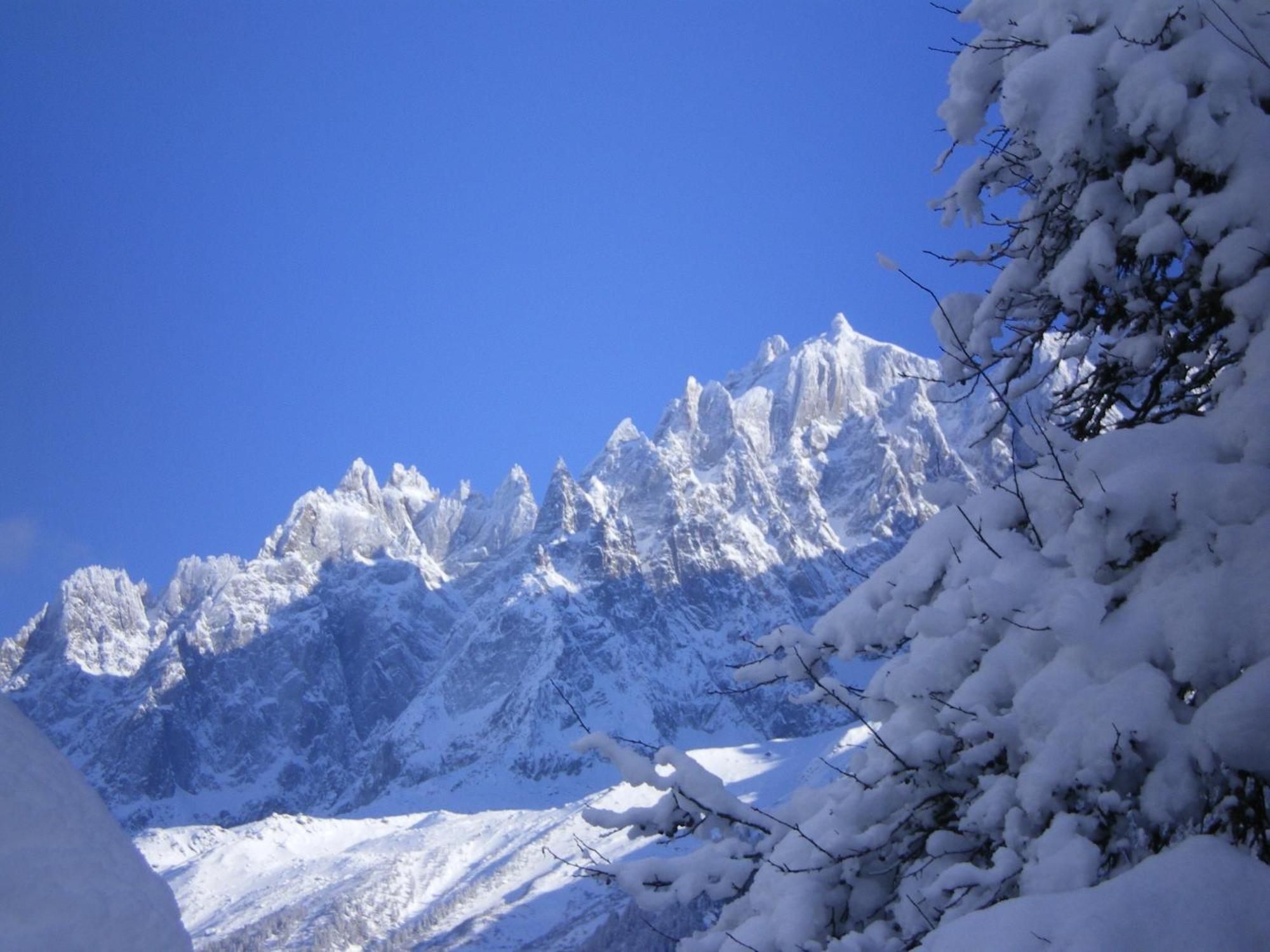 Le Montagny Hotel Les Houches Exterior photo